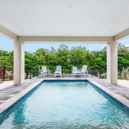 Villa Coastal Escape At Hunter'S Point